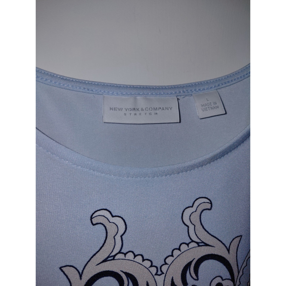 Ladies New York And Co. Stretch Medium Dress Blue Floral Pattern EUC - Picture 3 of 4
